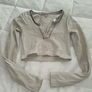 Urban outfitters go for gold long sleeve top size xs/s